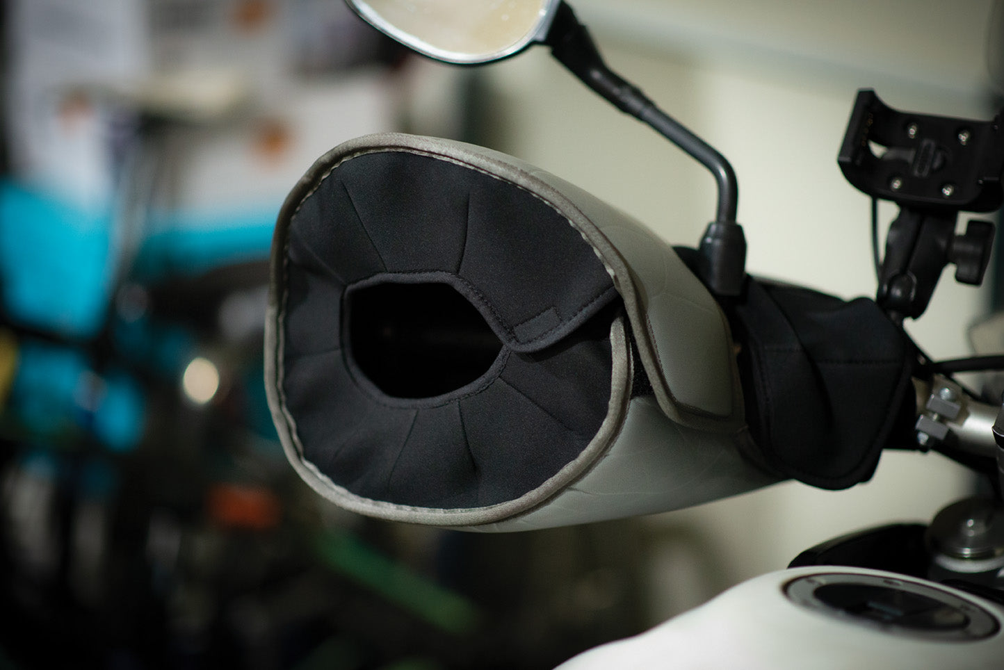 Alcan — Discount Model - Discontinued Color